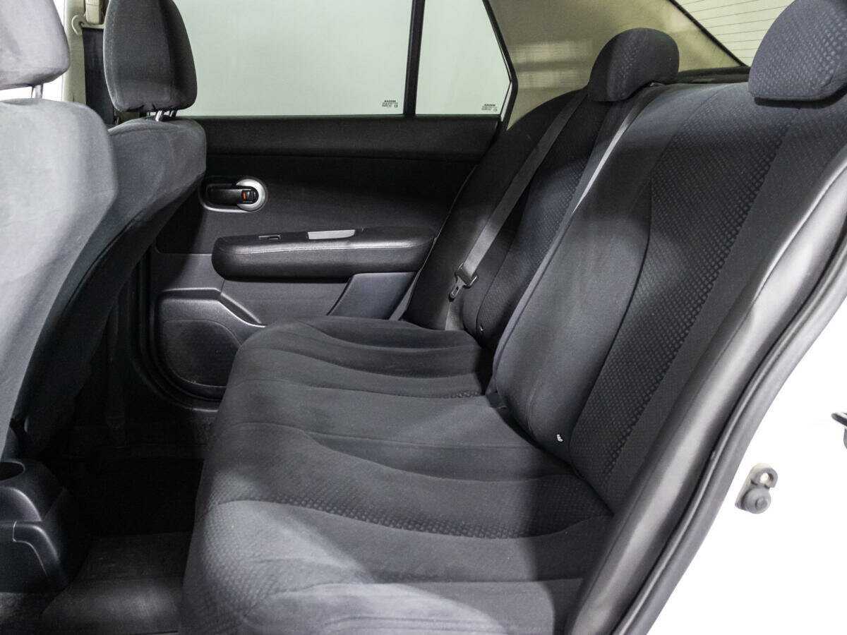 Купить Nissan Tiida, 2013, 107 912 км.. Фото: #9