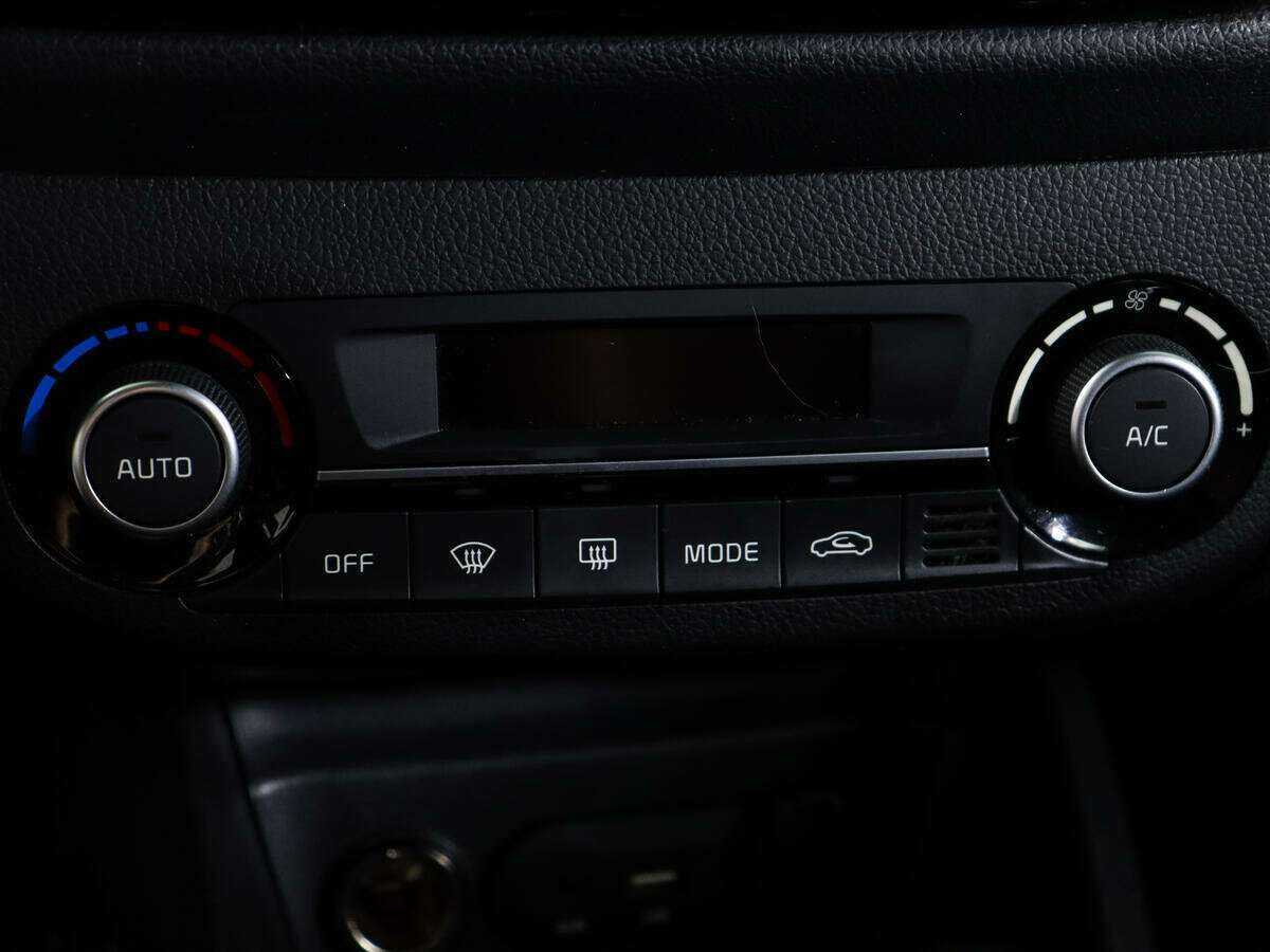 Купить Kia Rio, 2016, 140 575 км.. Фото: #21