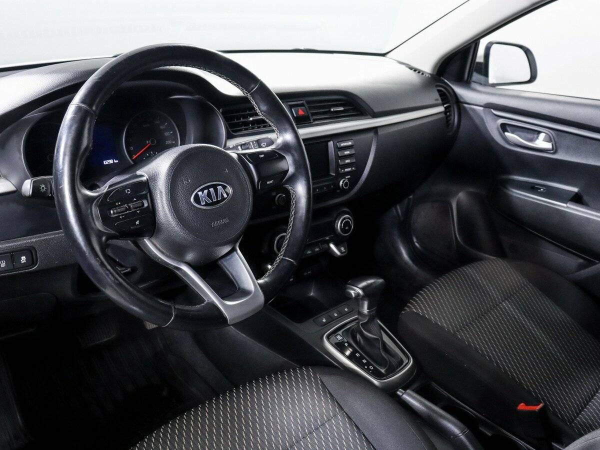 Купить Kia Rio, 2017, 102 979 км.. Фото: #9