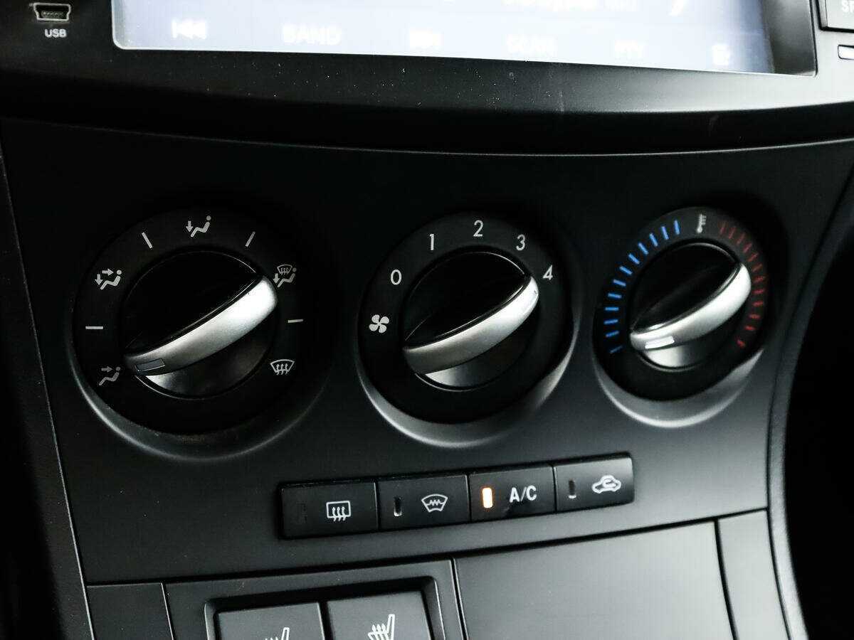 Купить Mazda 3, 2013, 177 272 км.. Фото: #14