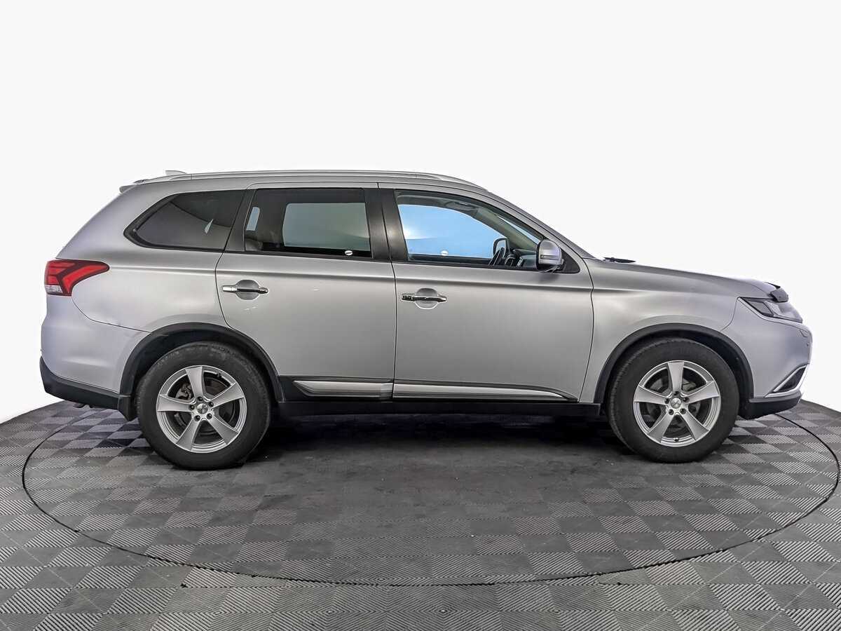 Купить Mitsubishi Outlander, 2017, 228 089 км.. Фото: #3