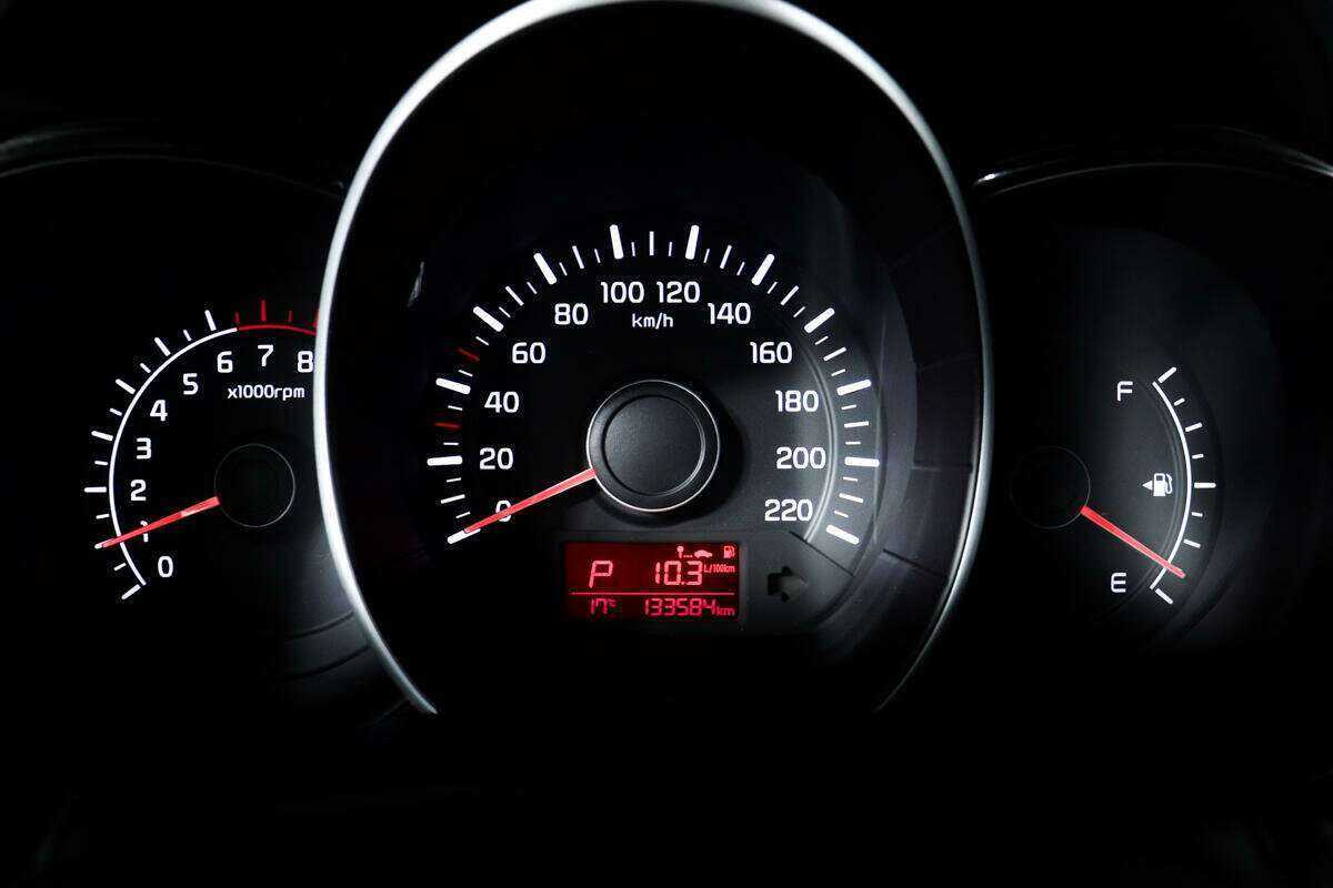 Купить Kia Rio, 2017, 133 583 км.. Фото: #9