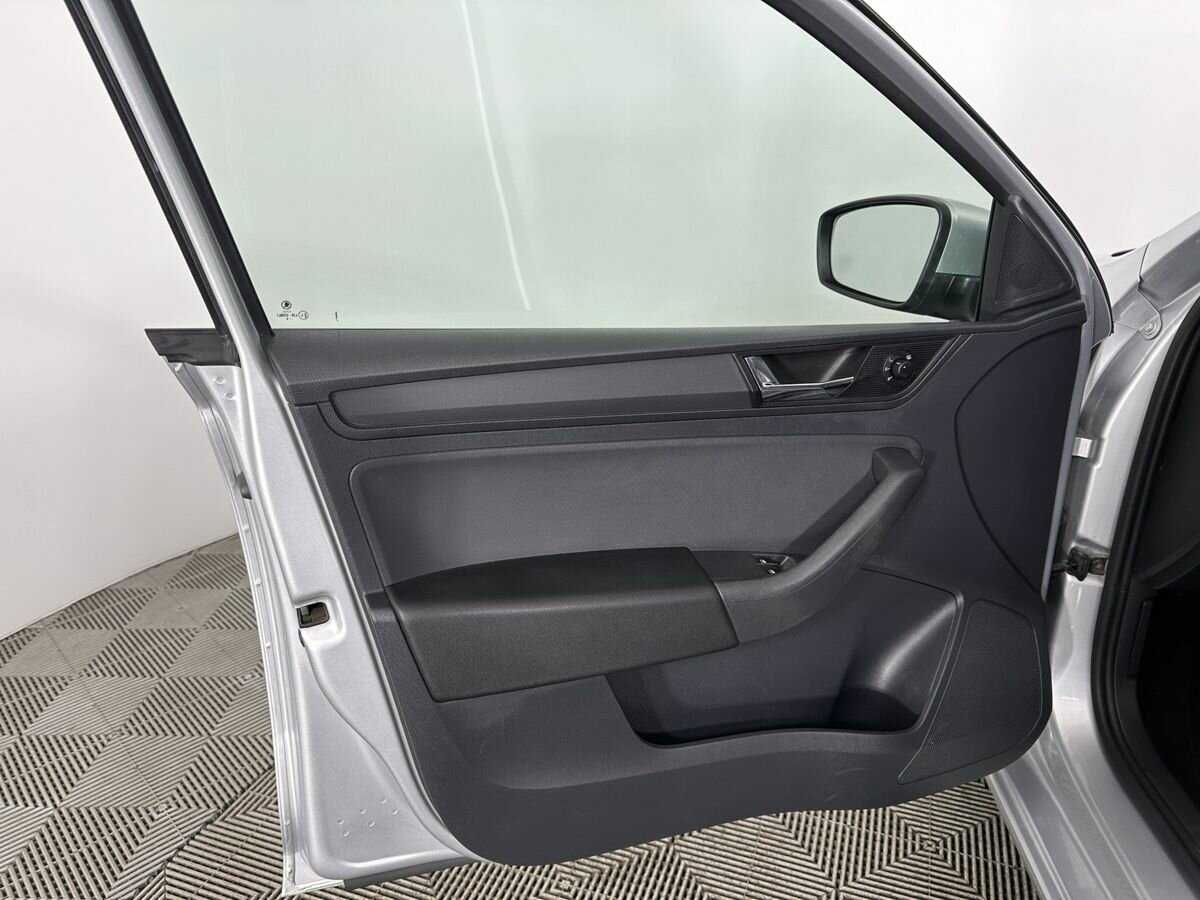 Купить Skoda Rapid, 2018, 201 366 км.. Фото: #7