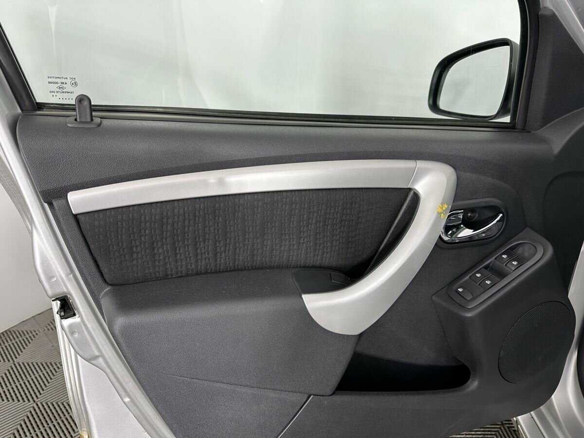 Купить Nissan Terrano, 2015, 181 000 км.. Фото: #7