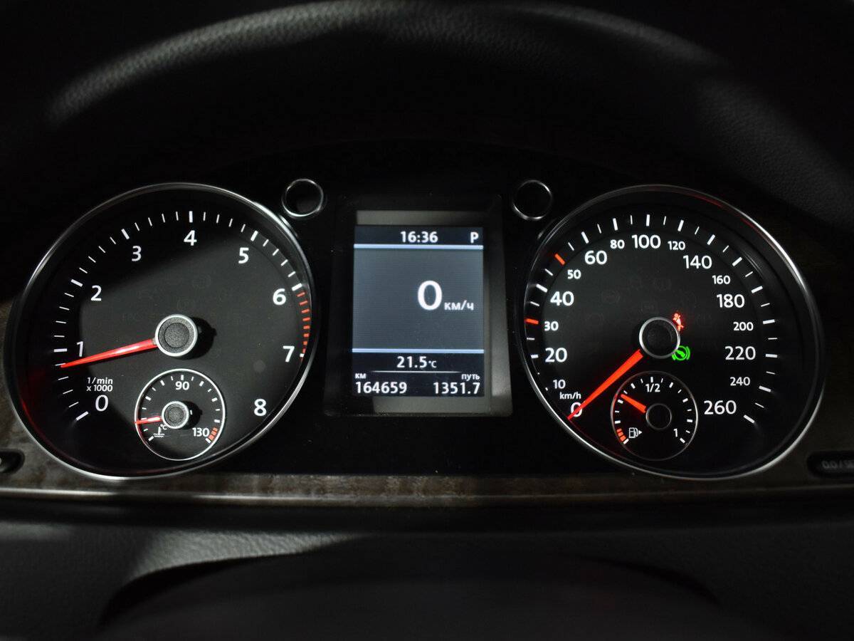 Купить Volkswagen Passat, 2012, 164 658 км.. Фото: #13