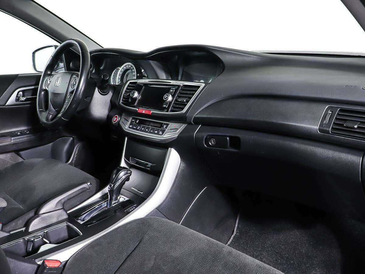 Купить Honda Accord, 2013, 144 517 км.. Фото: #5
