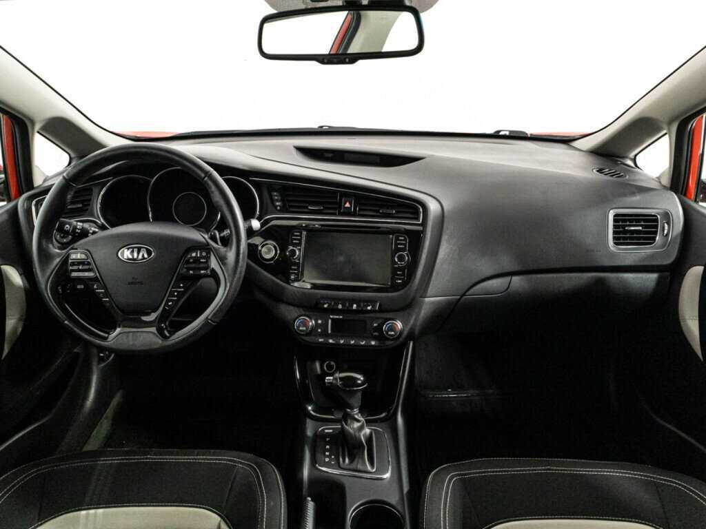 Купить Kia Ceed, 2015, 140 599 км.. Фото: #12