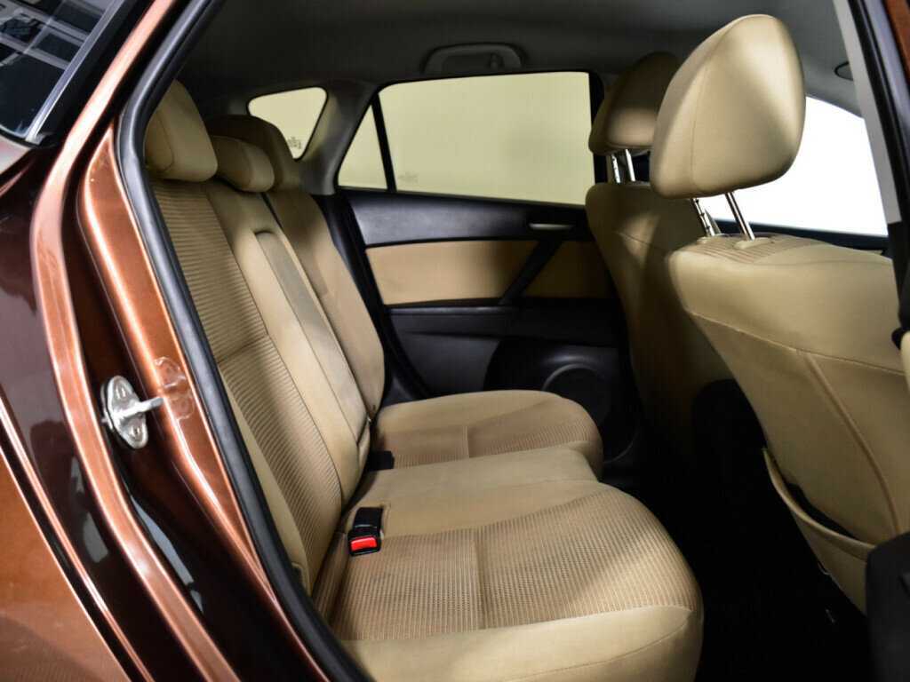 Купить Mazda 3, 2012, 207 647 км.. Фото: #9