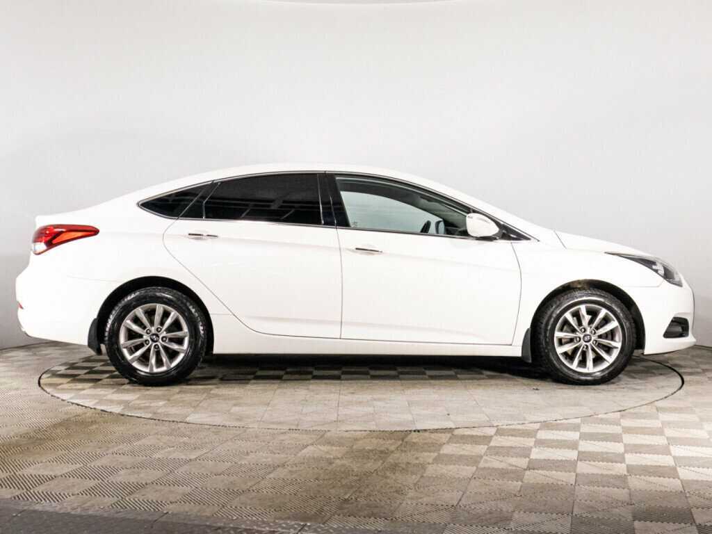 Купить Hyundai i40, 2015, 74 188 км.. Фото: #3