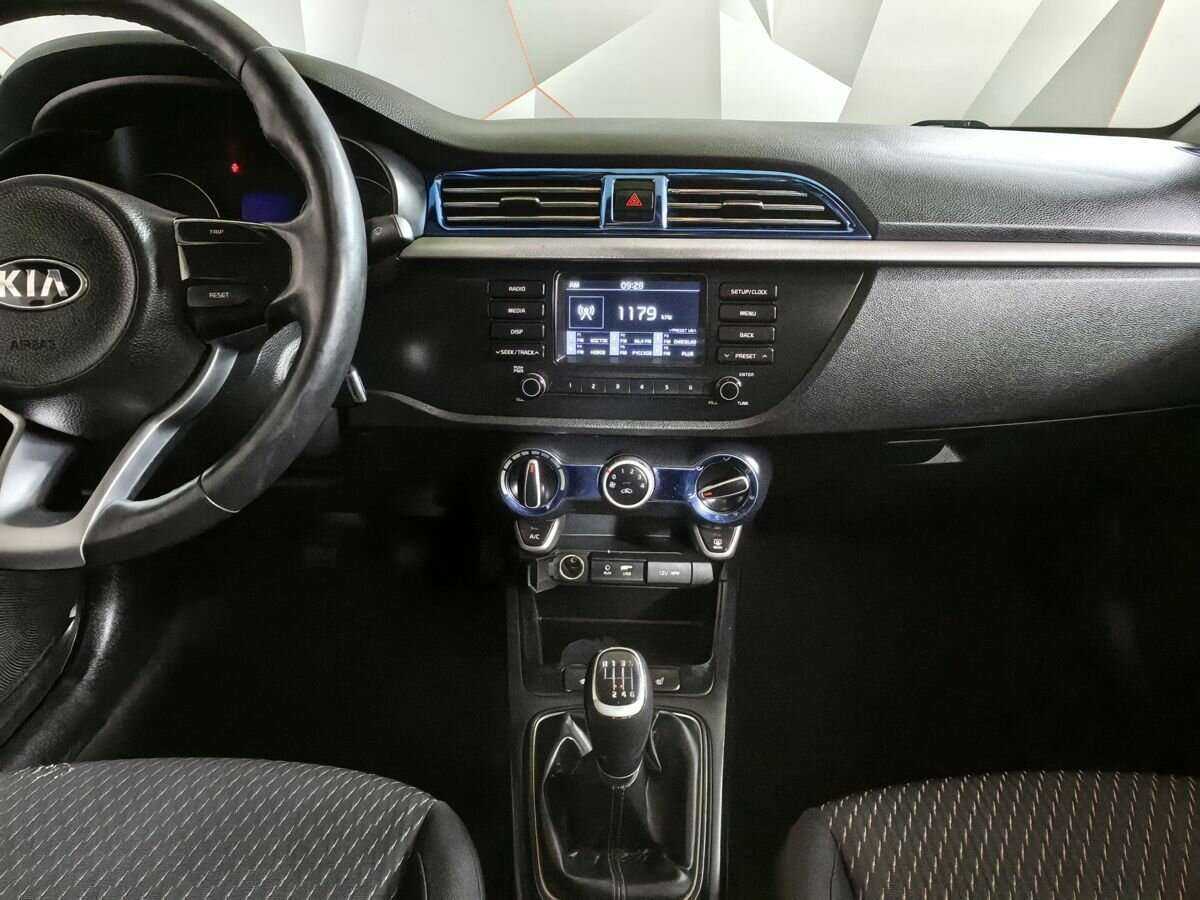 Купить Kia Rio, 2017, 239 531 км.. Фото: #10