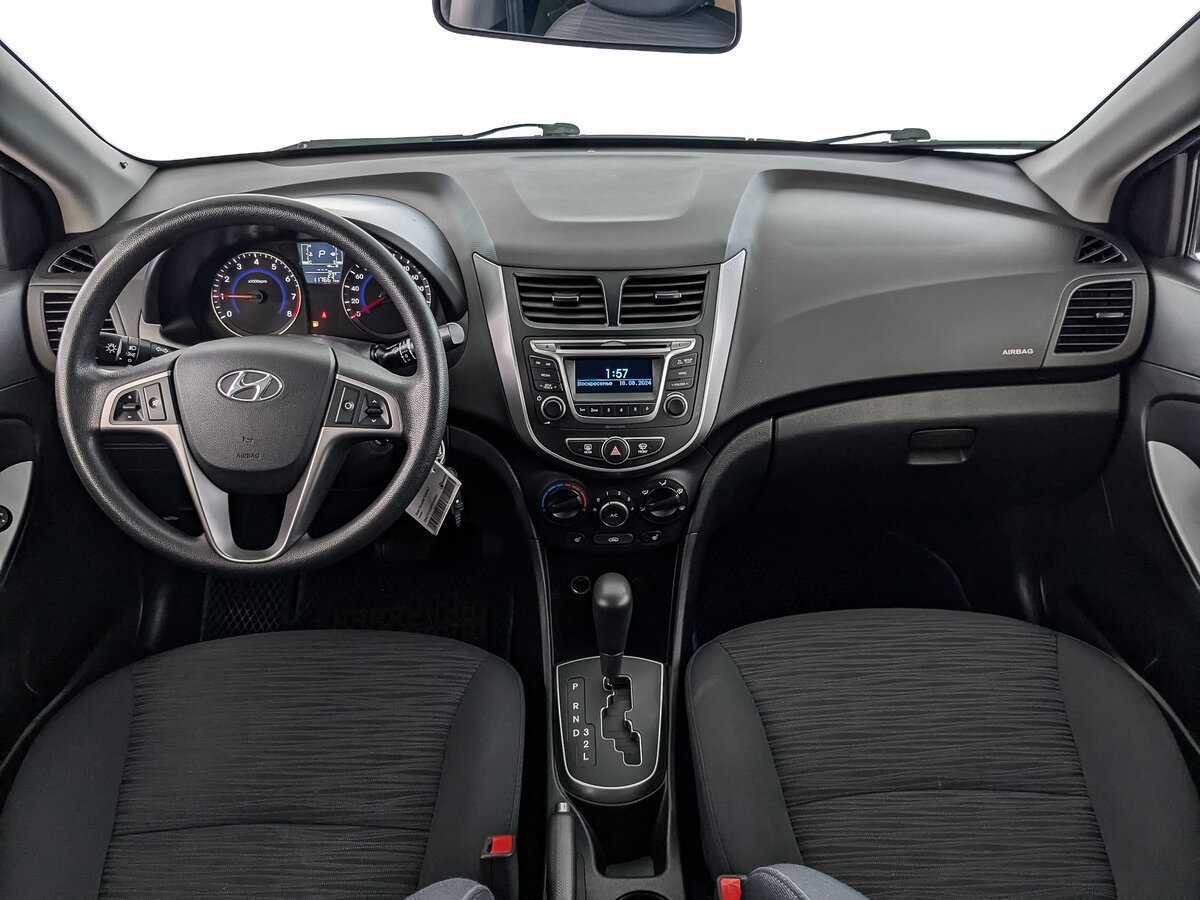 Купить Hyundai Solaris, 2015, 117 665 км.. Фото: #9