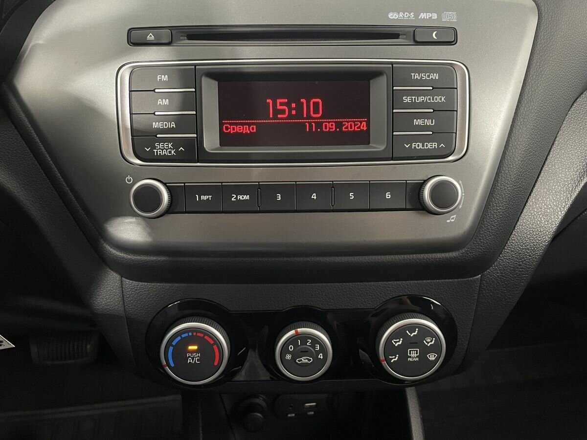 Купить Kia Rio, 2016, 93 547 км.. Фото: #10