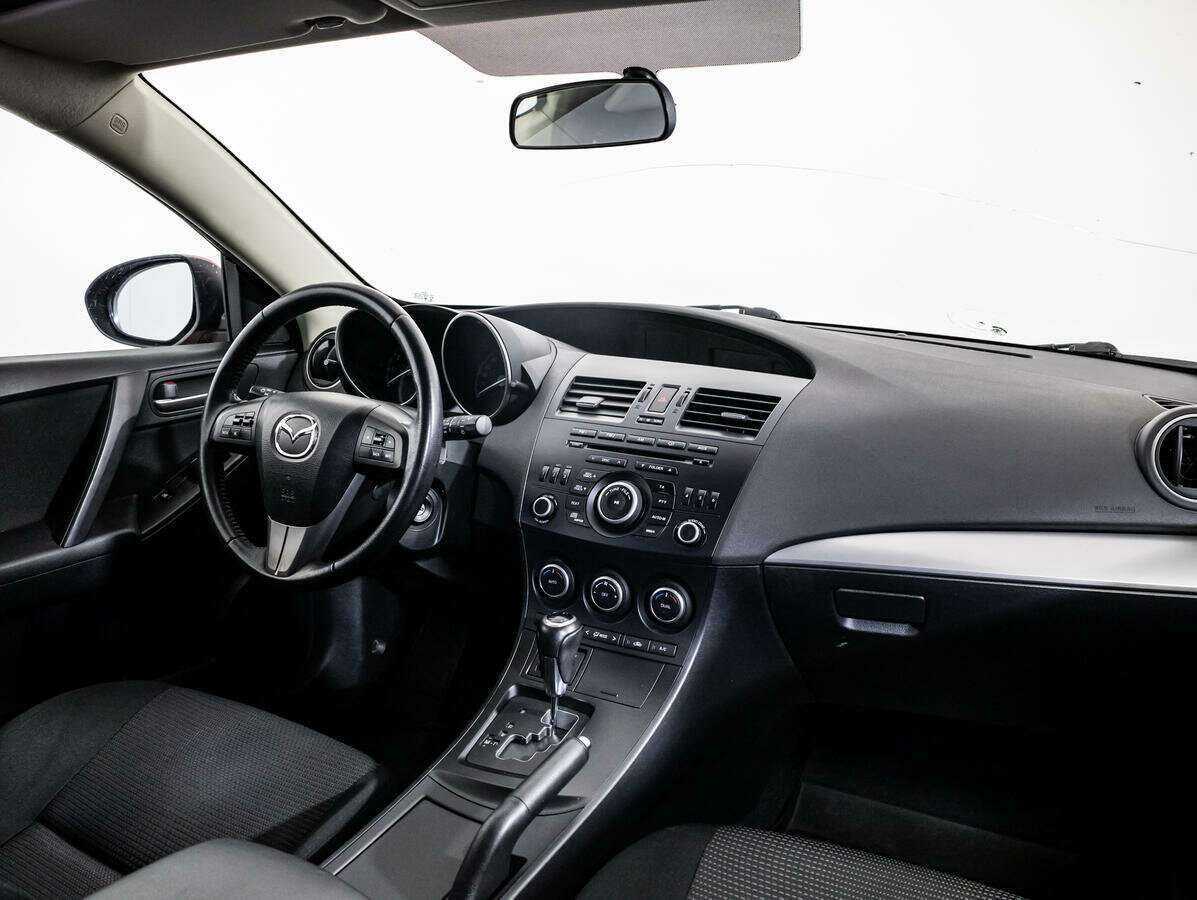 Купить Mazda 3, 2012, 231 590 км.. Фото: #8