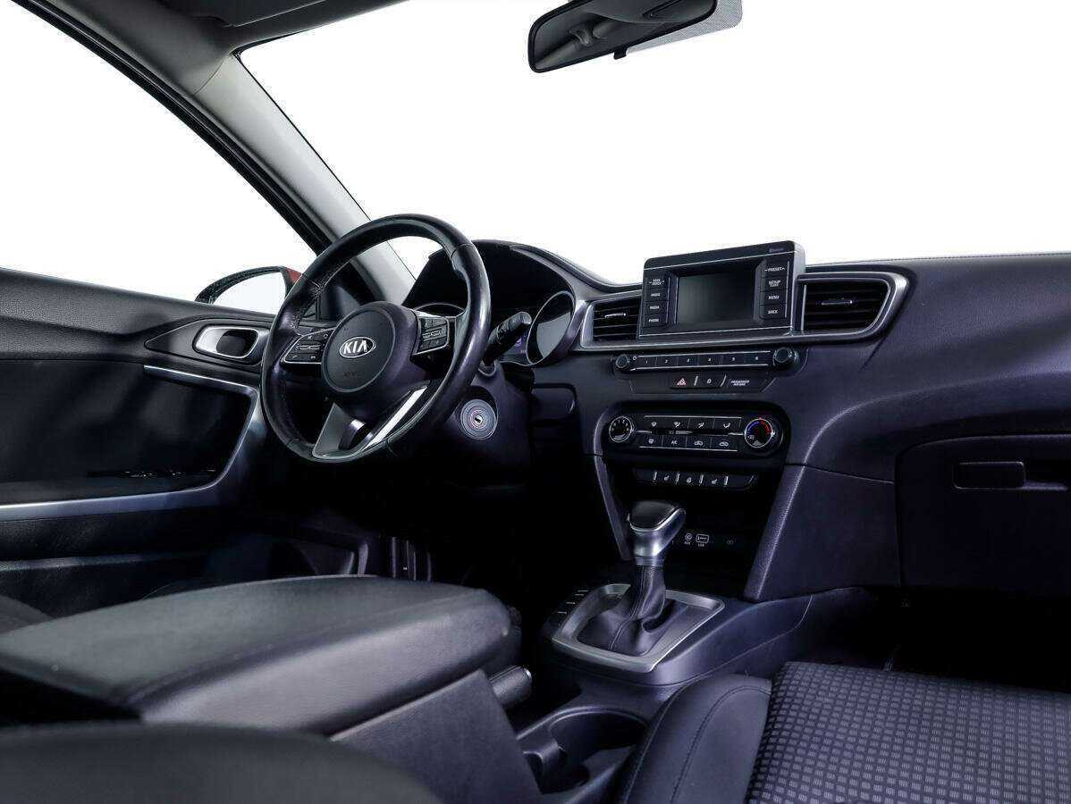 Купить Kia Ceed, 2019, 91 396 км.. Фото: #7