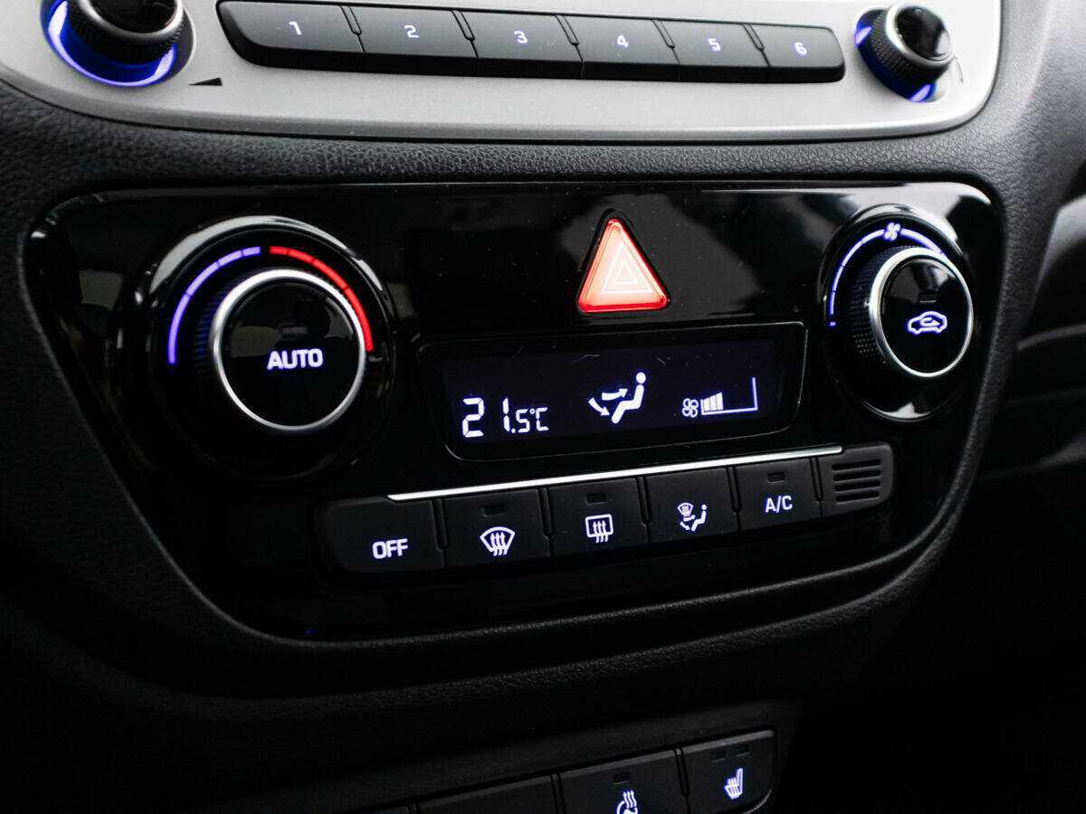 Купить Hyundai Solaris, 2019, 84 891 км.. Фото: #15