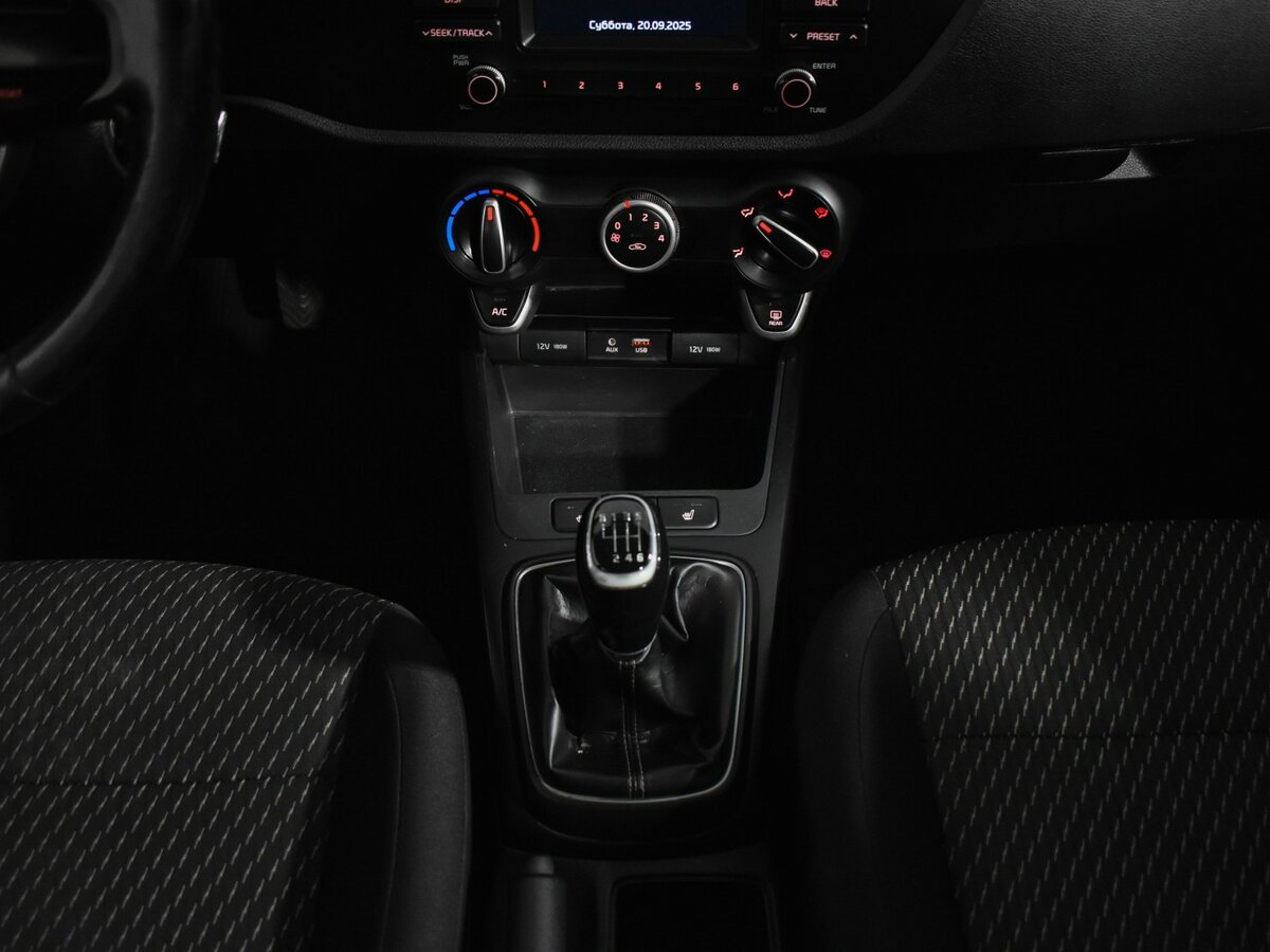 Купить Kia Rio, 2017, 266 107 км.. Фото: #15