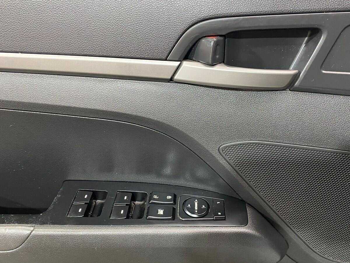 Купить Hyundai Elantra, 2017, 190 122 км.. Фото: #15
