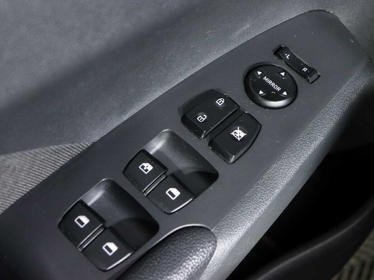 Купить Hyundai Solaris, 2017, 91 000 км.. Фото: #12