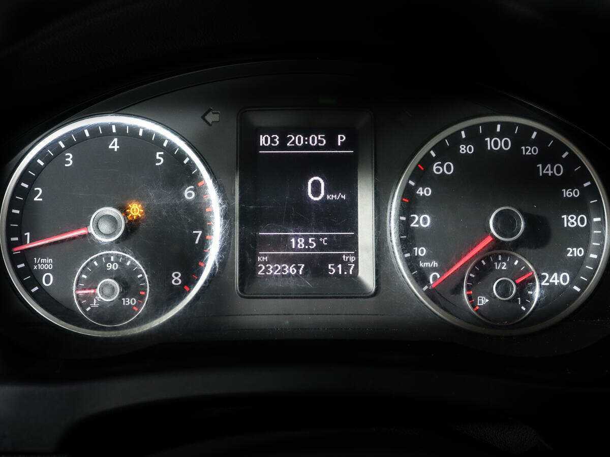 Купить Volkswagen Tiguan, 2012, 232 365 км.. Фото: #8