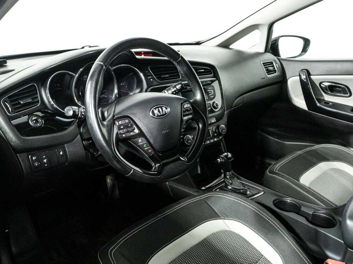 Купить Kia Ceed, 2015, 97 790 км.. Фото: #10