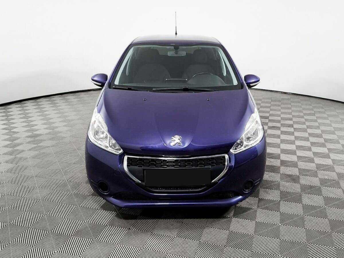 Купить Peugeot 208, 2013, 70 100 км.. Фото: #1