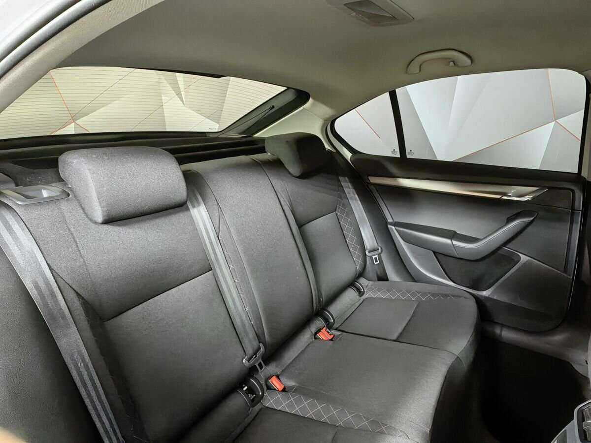 Купить Skoda Octavia, 2019, 247 658 км.. Фото: #12