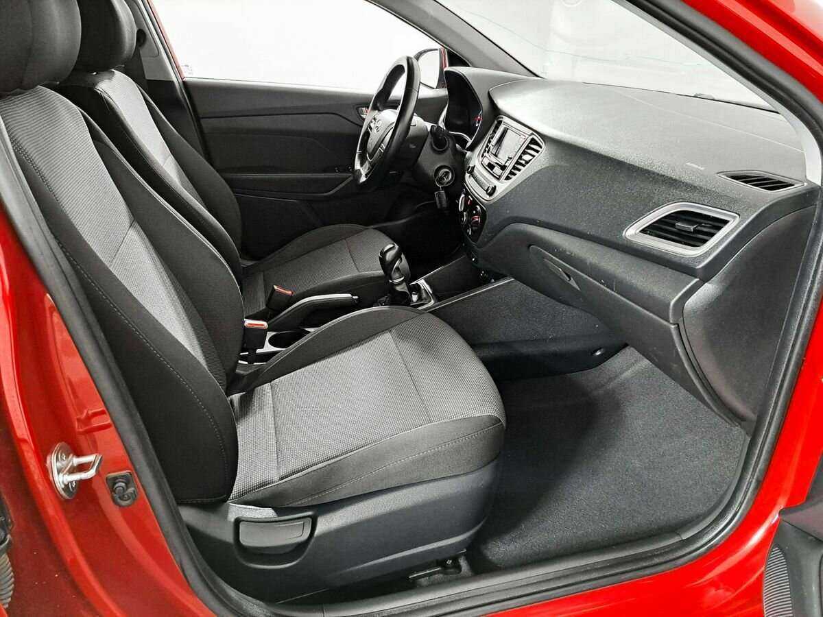 Купить Hyundai Solaris, 2019, 168 121 км.. Фото: #8