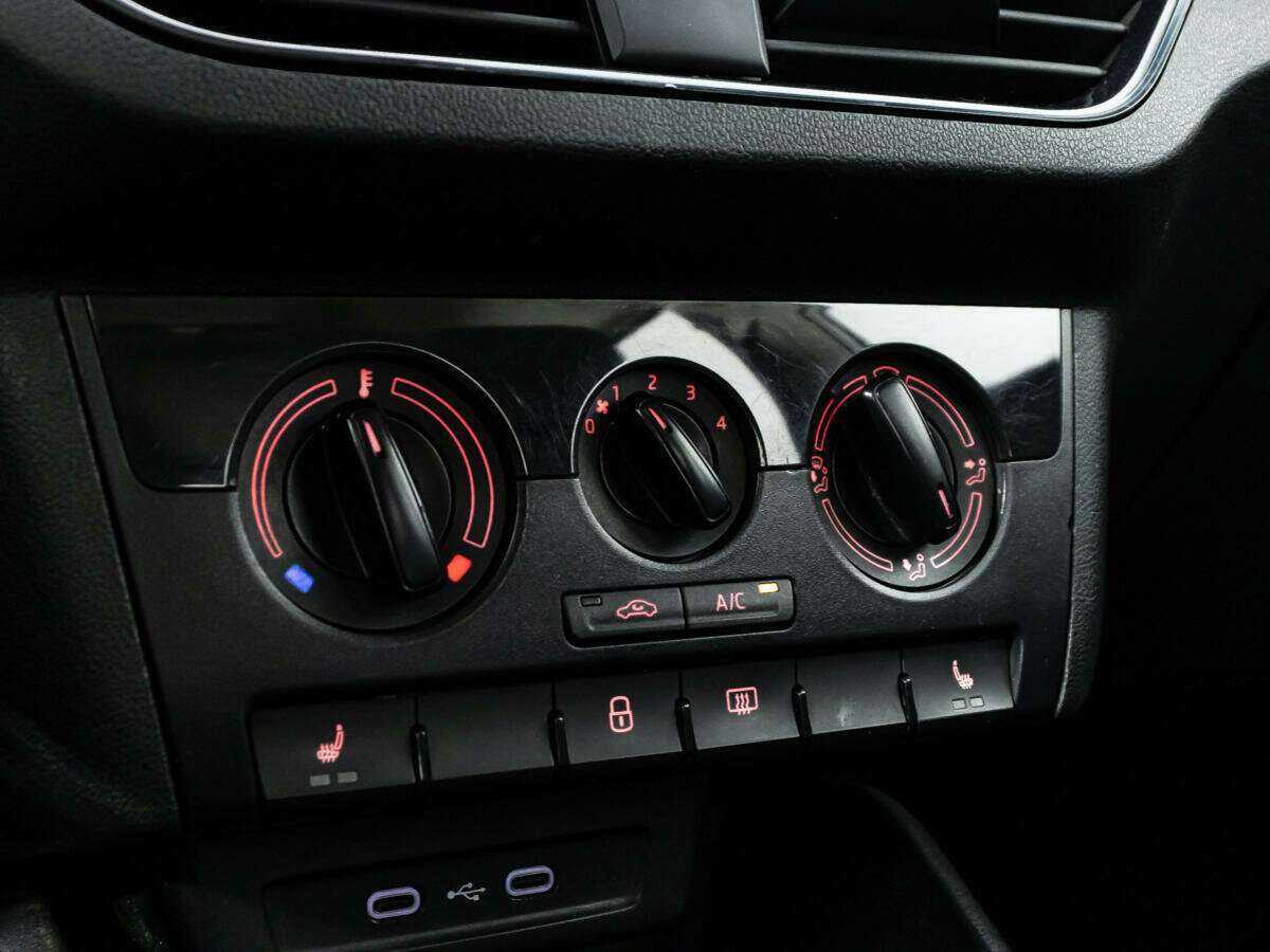 Купить Volkswagen Polo, 2021, 132 431 км.. Фото: #13