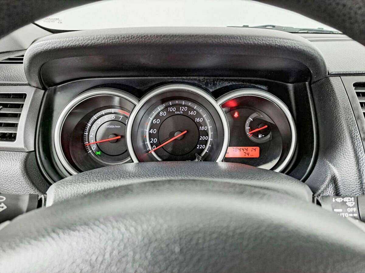 Купить Nissan Tiida, 2012, 78 440 км.. Фото: #10