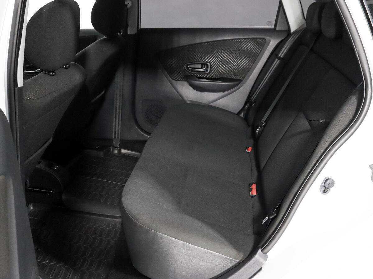 Купить Nissan Almera, 2015, 66 415 км.. Фото: #7