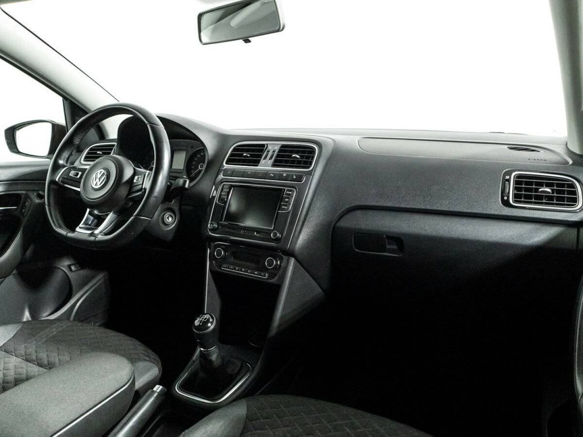 Купить Volkswagen Polo, 2018, 81 927 км.. Фото: #8