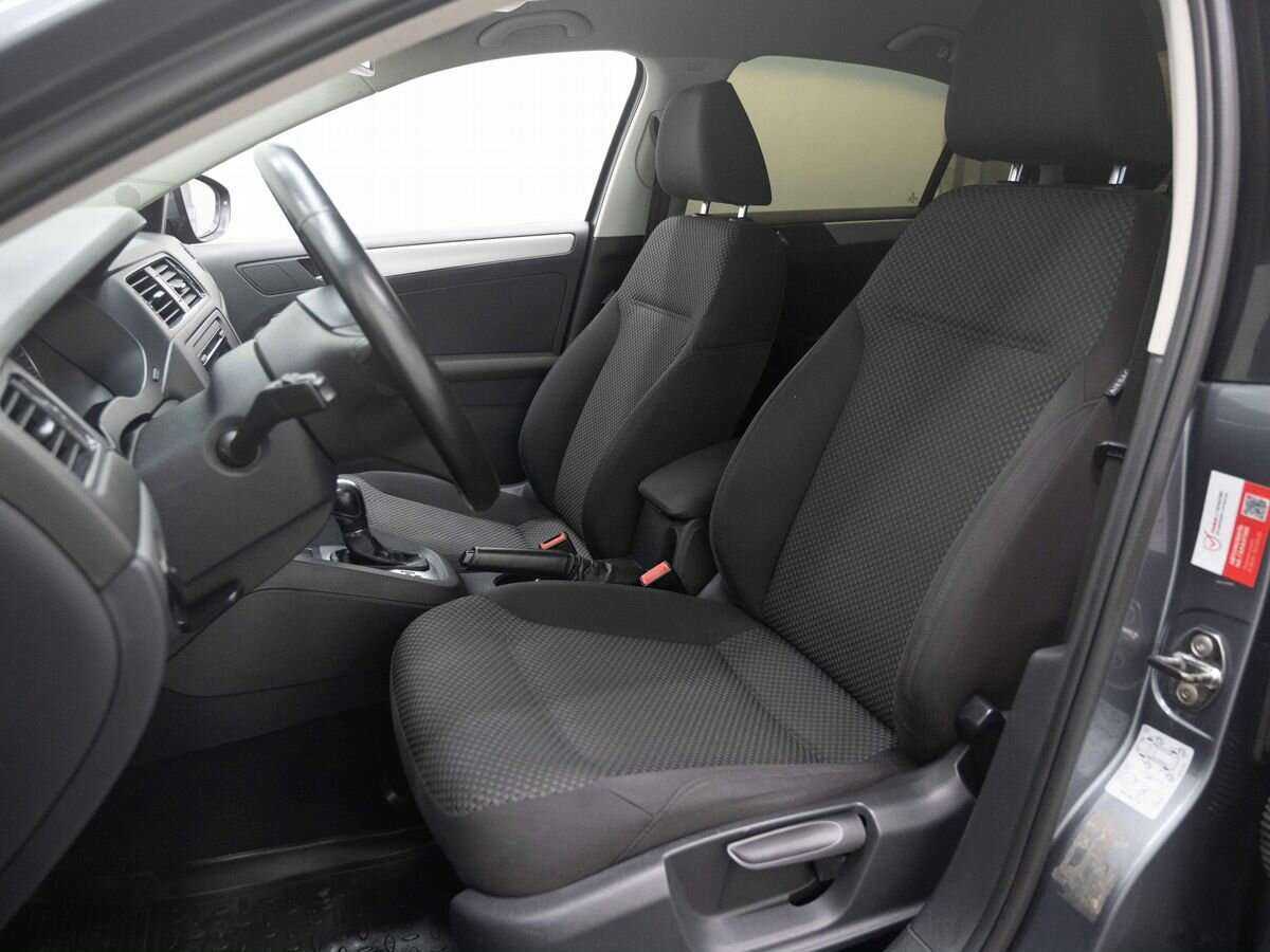 Купить Volkswagen Jetta, 2012, 228 632 км.. Фото: #6