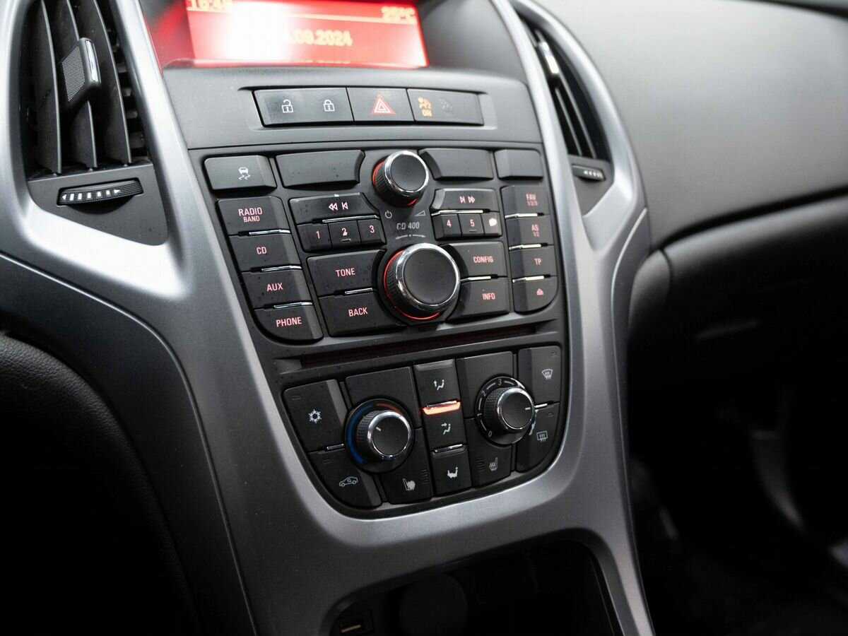 Купить Opel Astra, 2013, 173 534 км.. Фото: #16