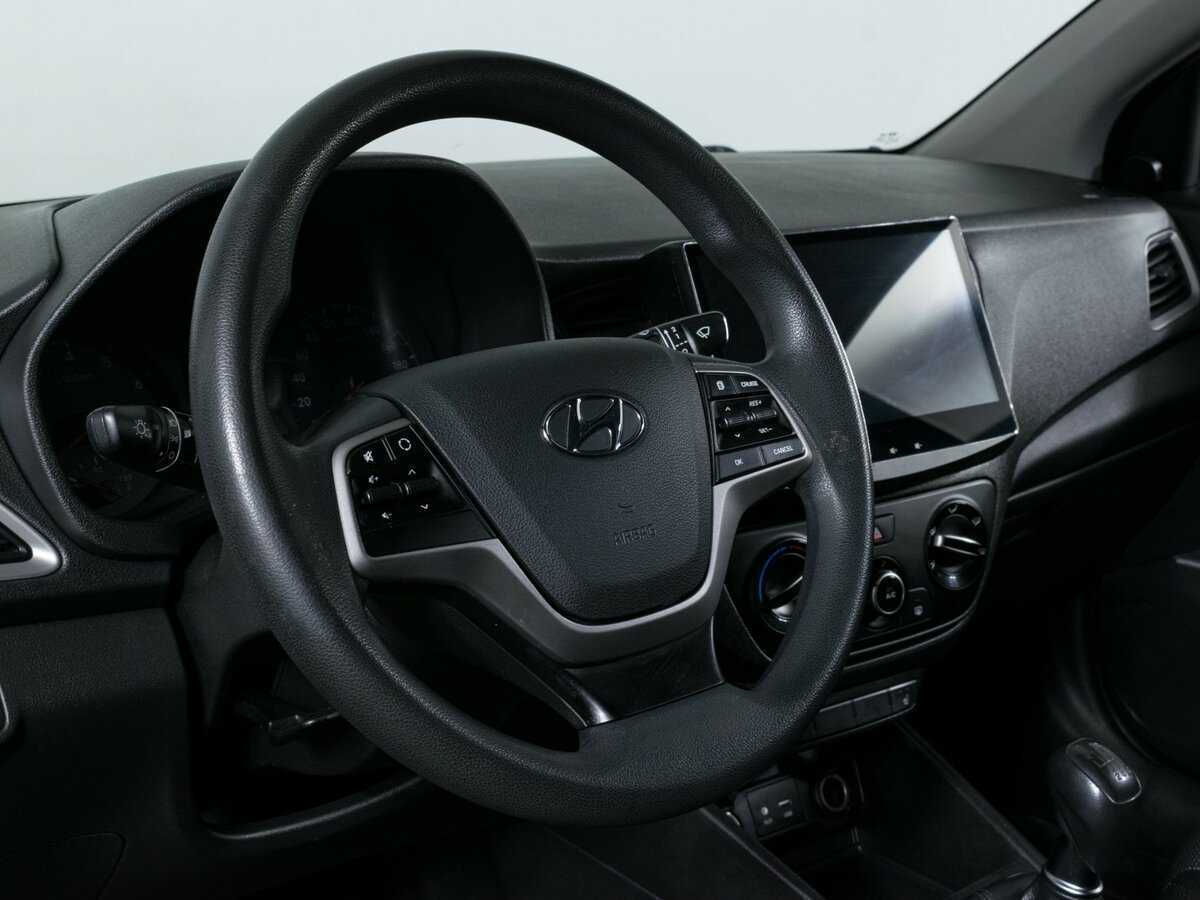 Купить Hyundai Solaris, 2018, 215 808 км.. Фото: #11