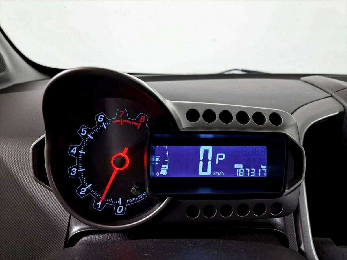 Купить Chevrolet Aveo, 2013, 187 316 км.. Фото: #10