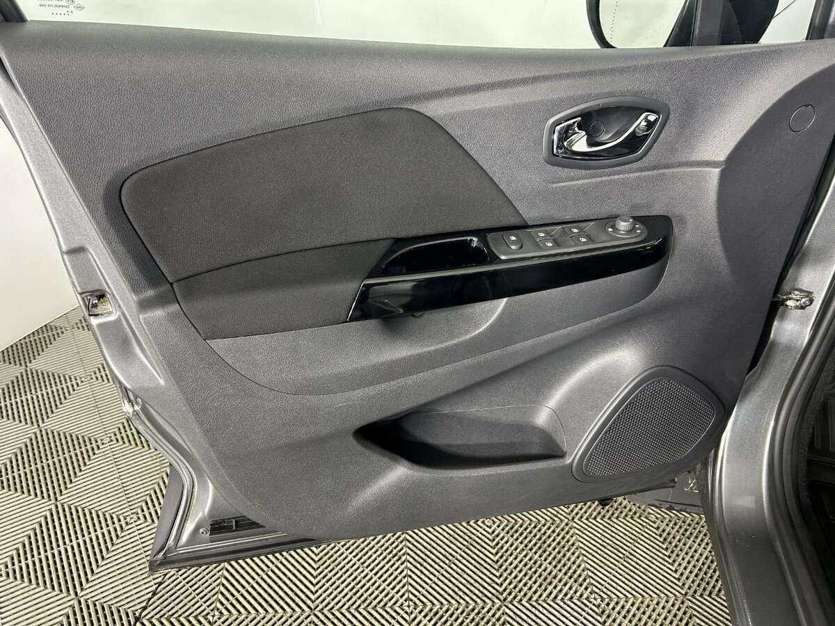 Купить Renault Kaptur, 2017, 89 793 км.. Фото: #7