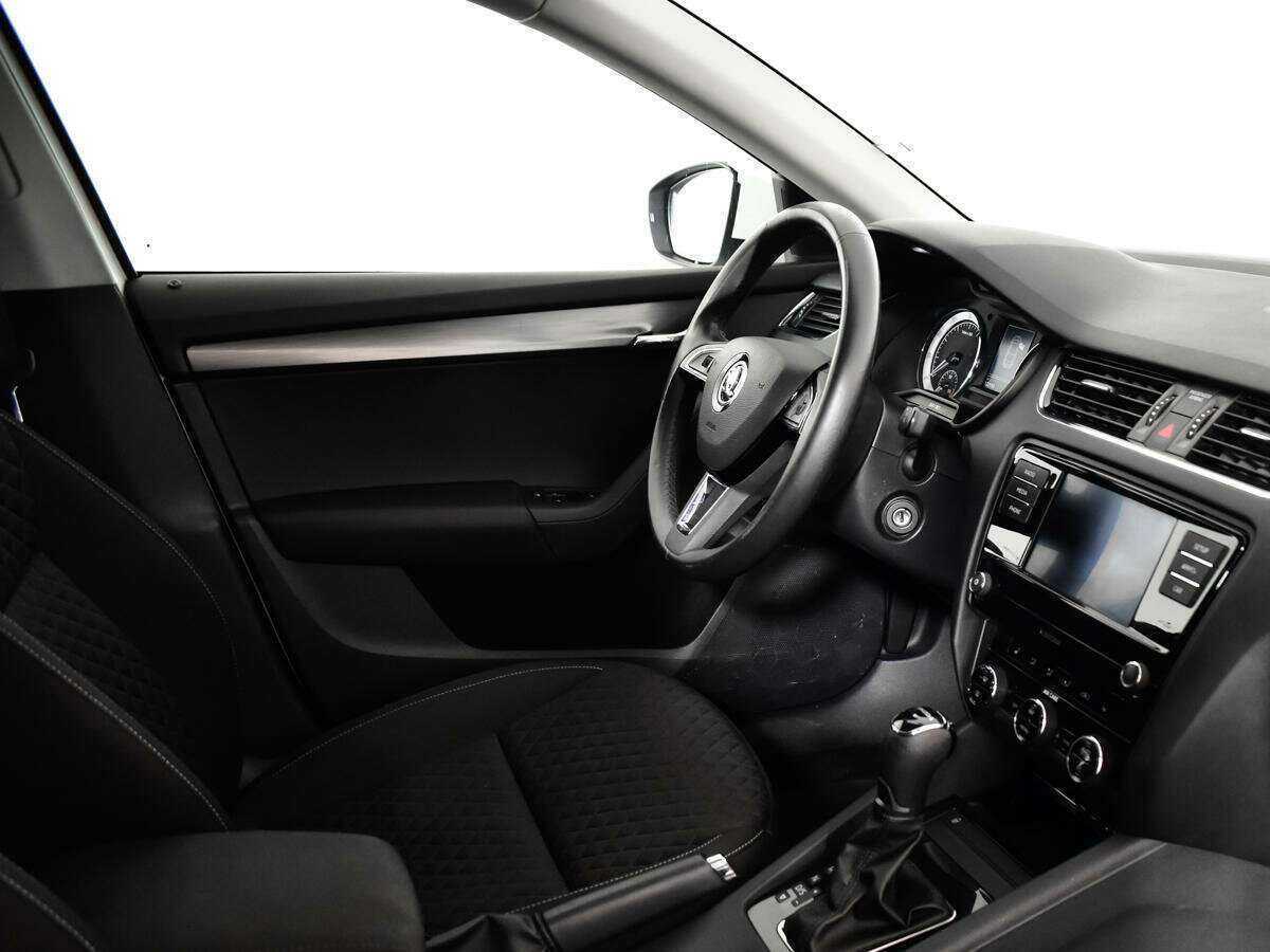Купить Skoda Octavia, 2017, 122 592 км.. Фото: #5