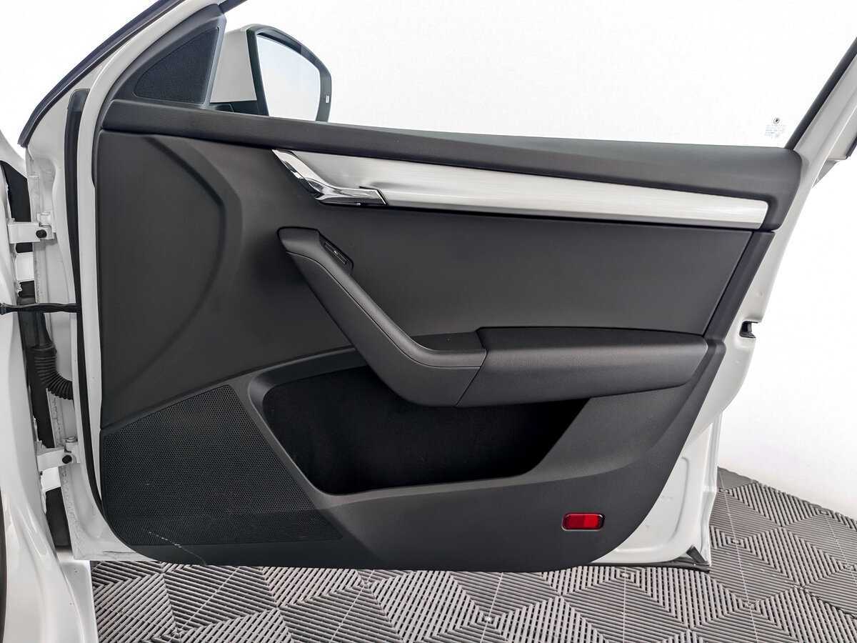 Купить Skoda Octavia, 2019, 50 560 км.. Фото: #19