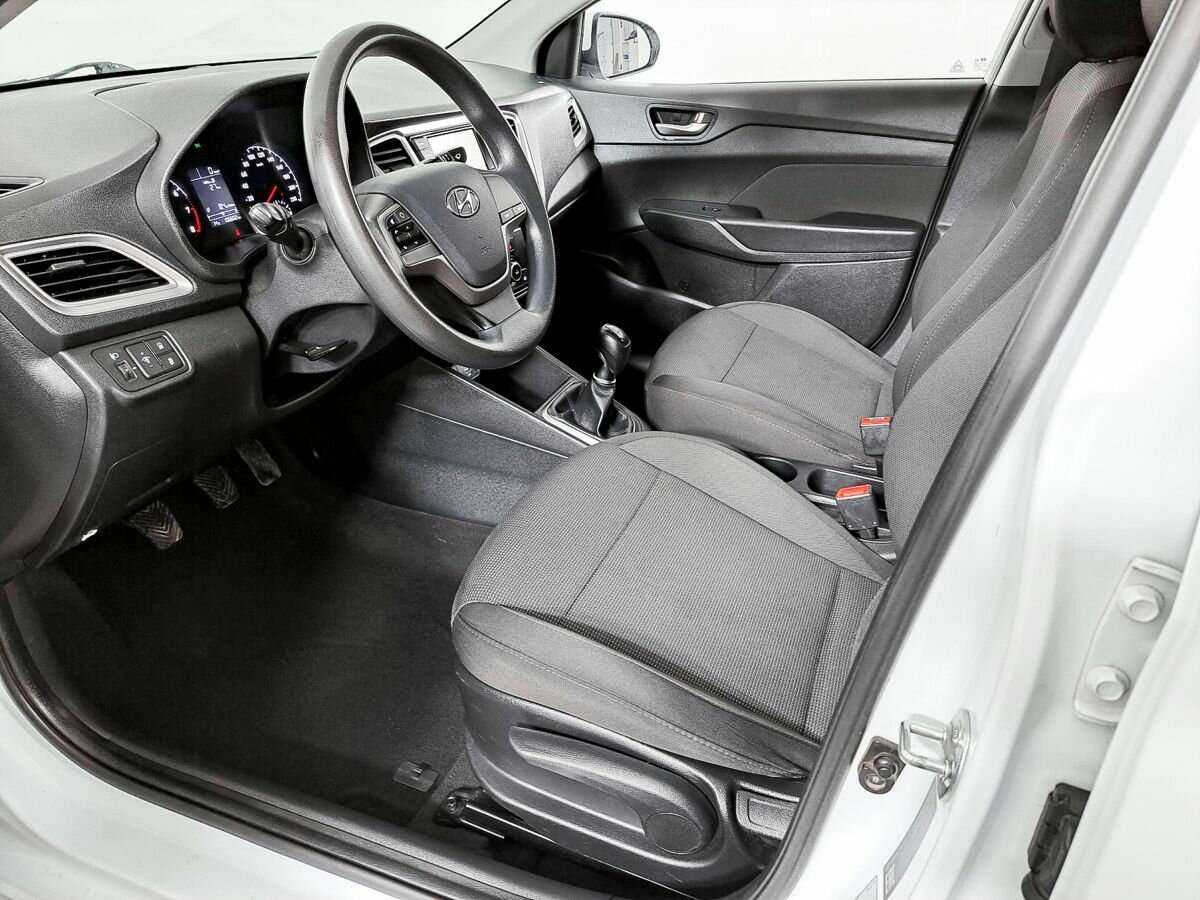 Купить Hyundai Solaris, 2019, 106 601 км.. Фото: #12