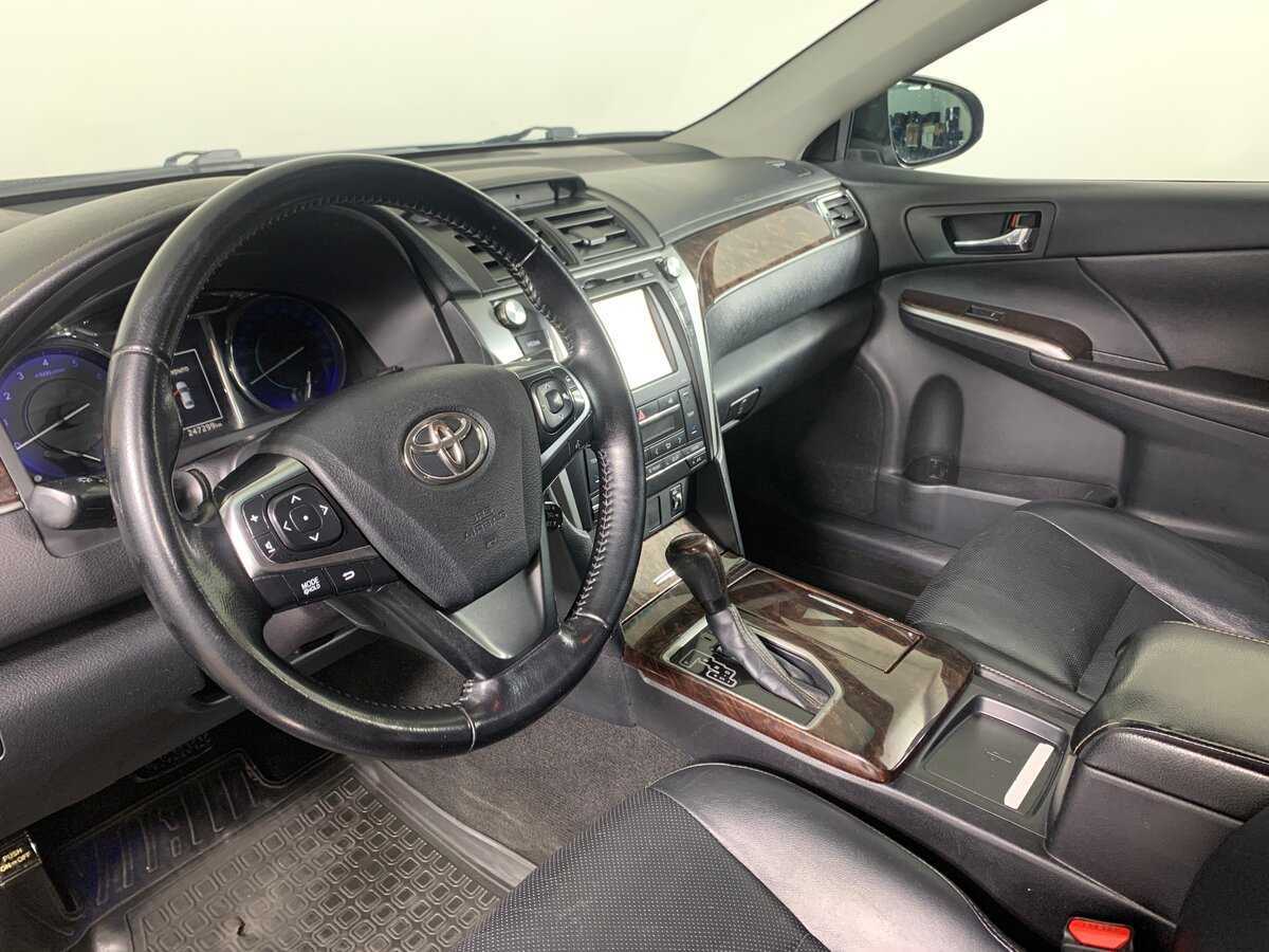 Купить Toyota Camry, 2016, 247 297 км.. Фото: #9