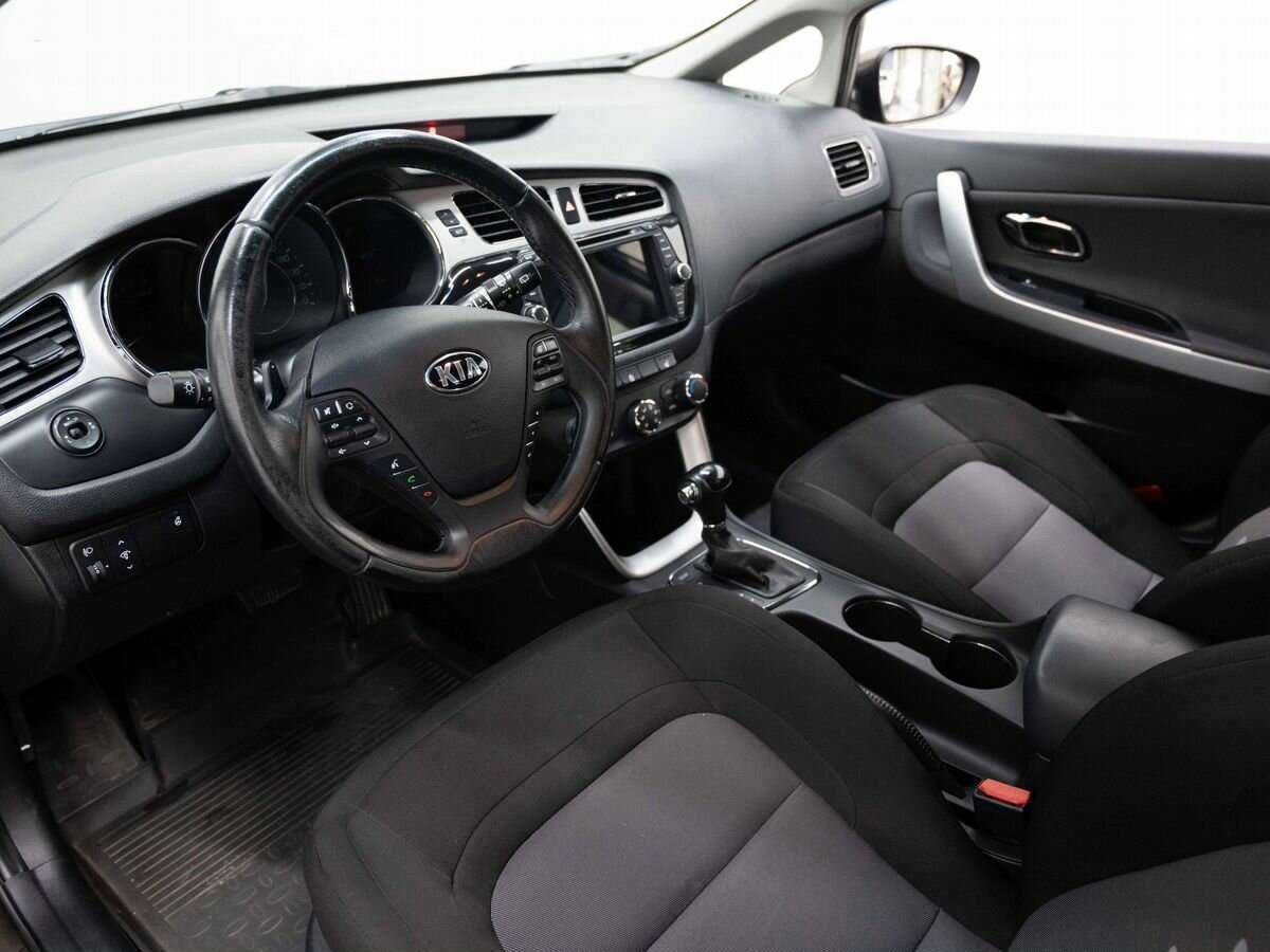 Купить Kia Ceed, 2014, 141 000 км.. Фото: #6