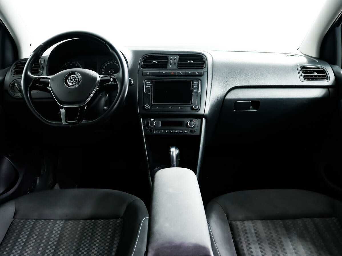 Купить Volkswagen Polo, 2015, 78 240 км.. Фото: #10