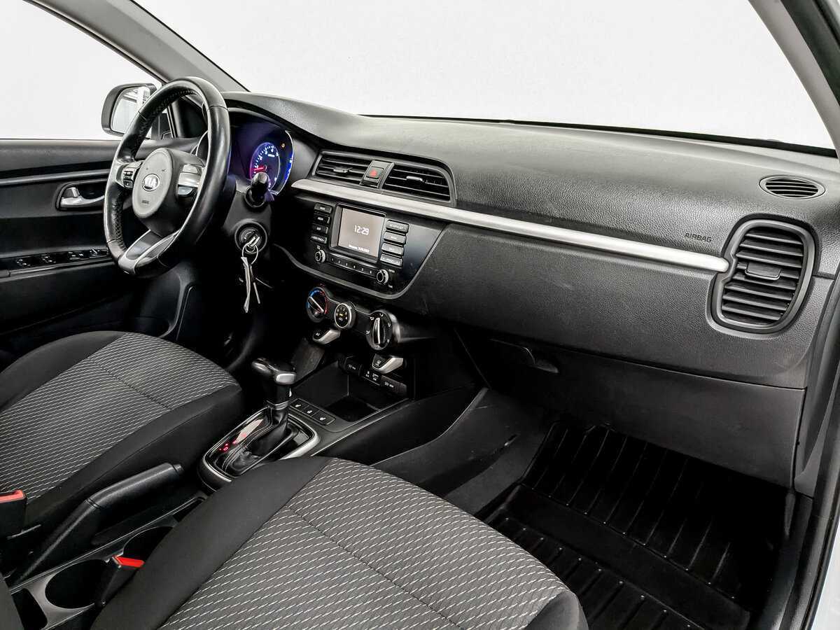 Купить Kia Rio, 2020, 189 238 км.. Фото: #9