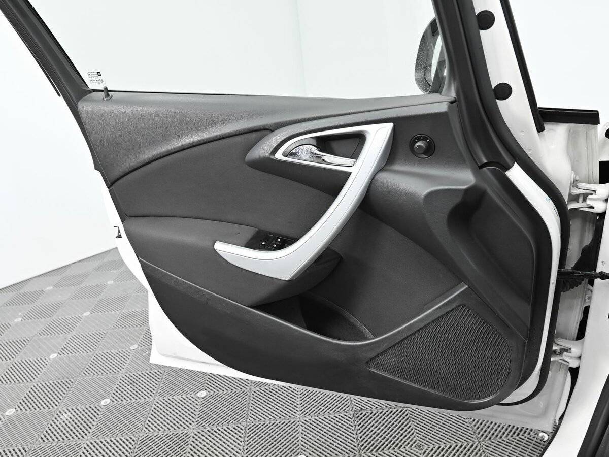 Купить Opel Astra, 2012, 162 000 км.. Фото: #6