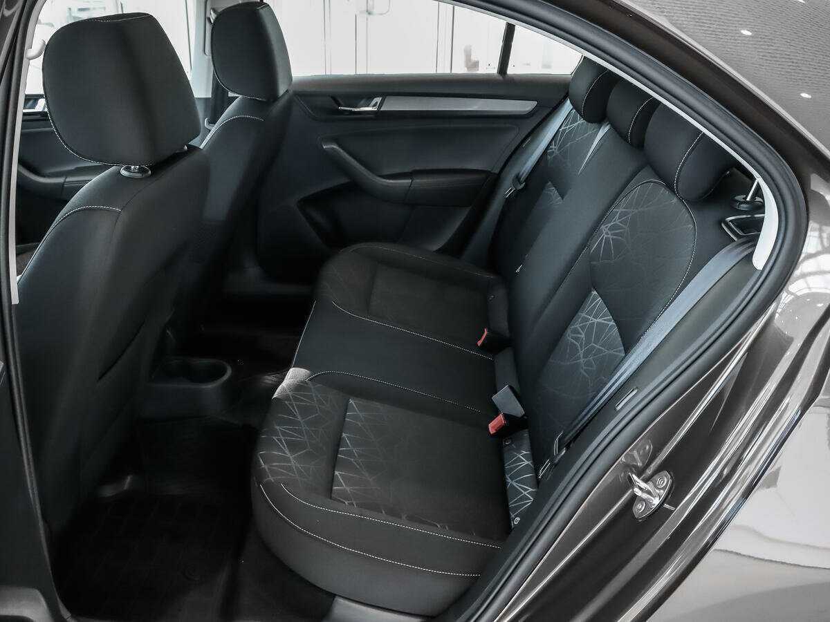 Купить Skoda Rapid, 2019, 107 990 км.. Фото: #8