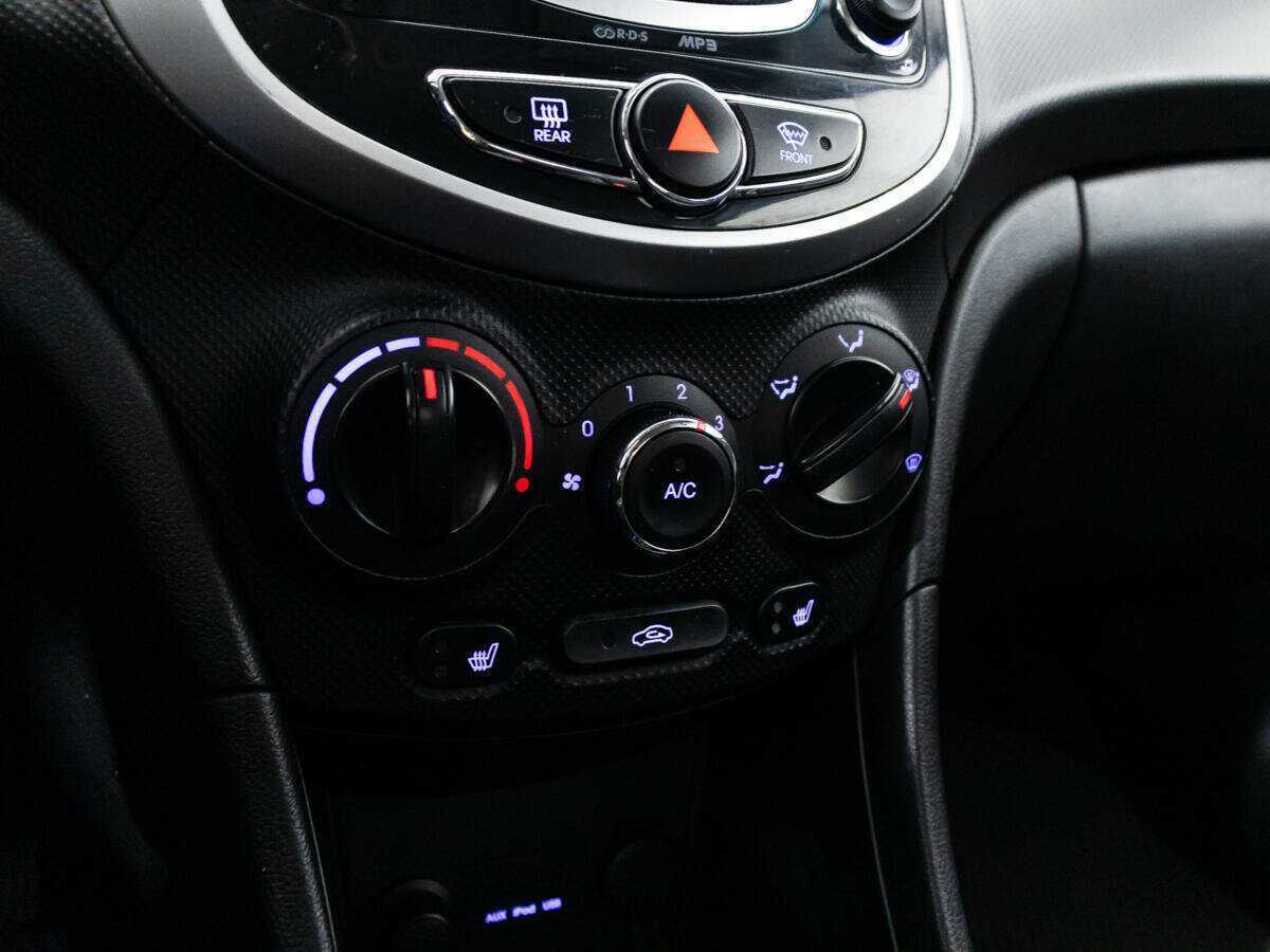 Купить Hyundai Solaris, 2014, 228 655 км.. Фото: #15