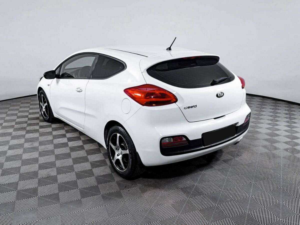 Купить Kia Ceed, 2013, 98 781 км.. Фото: #5