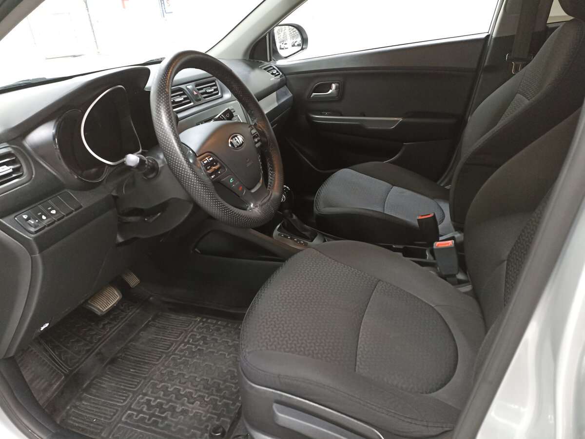 Купить Kia Rio, 2015, 141 890 км.. Фото: #15