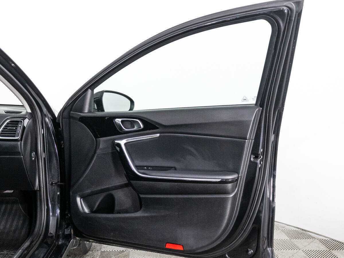 Купить Kia Ceed, 2019, 116 000 км.. Фото: #24