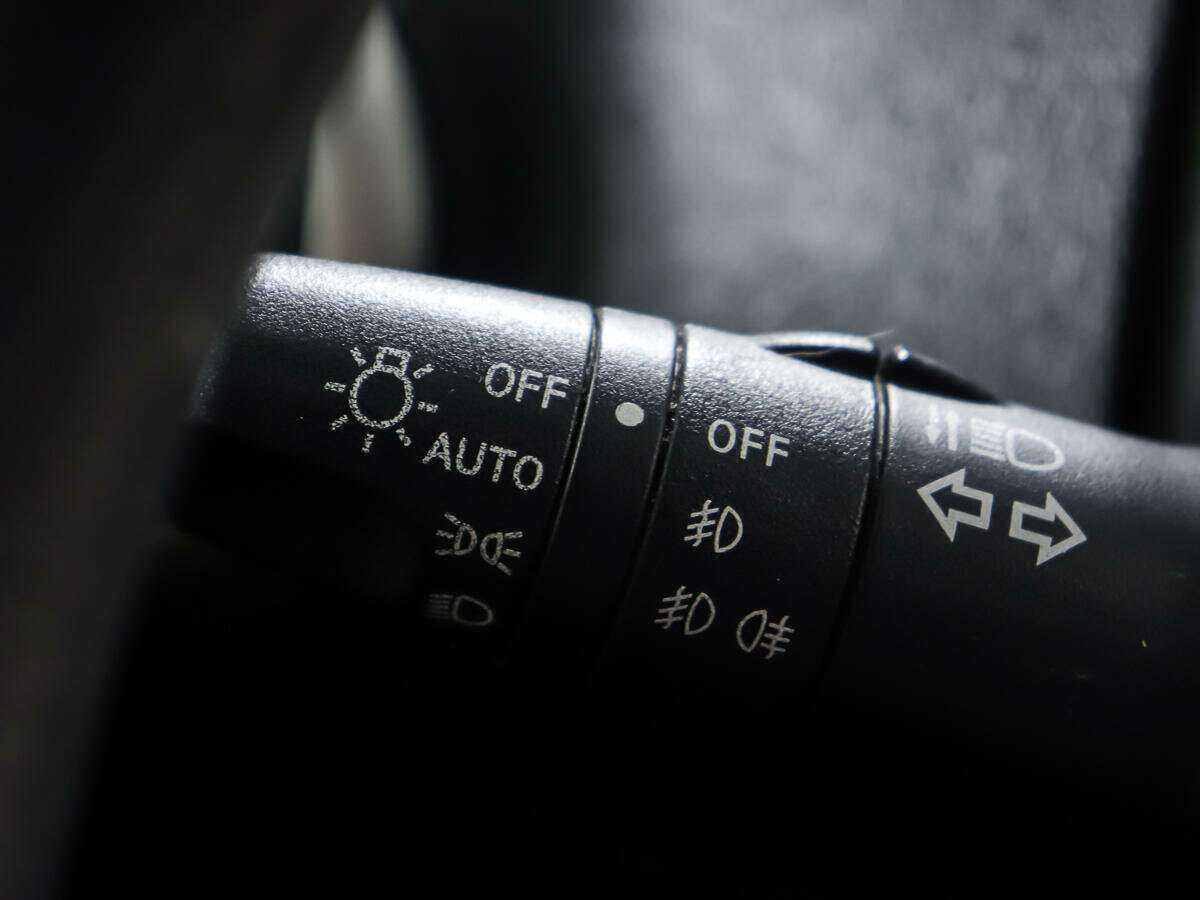 Купить Nissan Note, 2012, 97 744 км.. Фото: #12